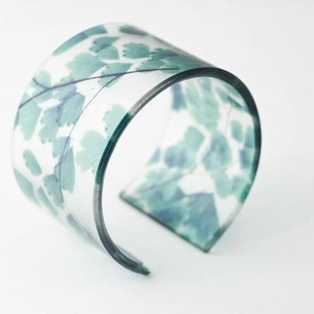 dconstruct Resin Cuff Bracelet - Picture 5 of 5